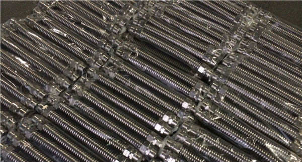 管道上氣體流量計，閥門控制金屬軟接頭問題